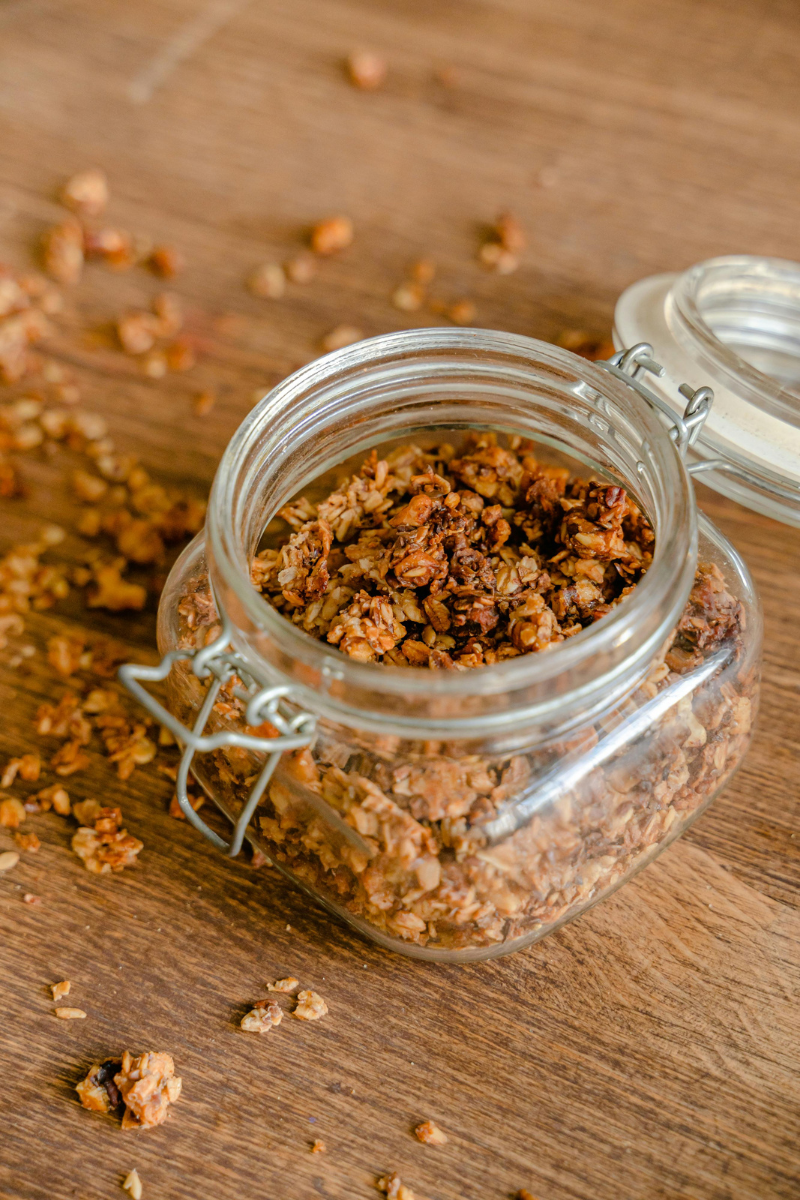 Superfood Quinoa Granola Recipe (Crispy, Healthy + Easy!)